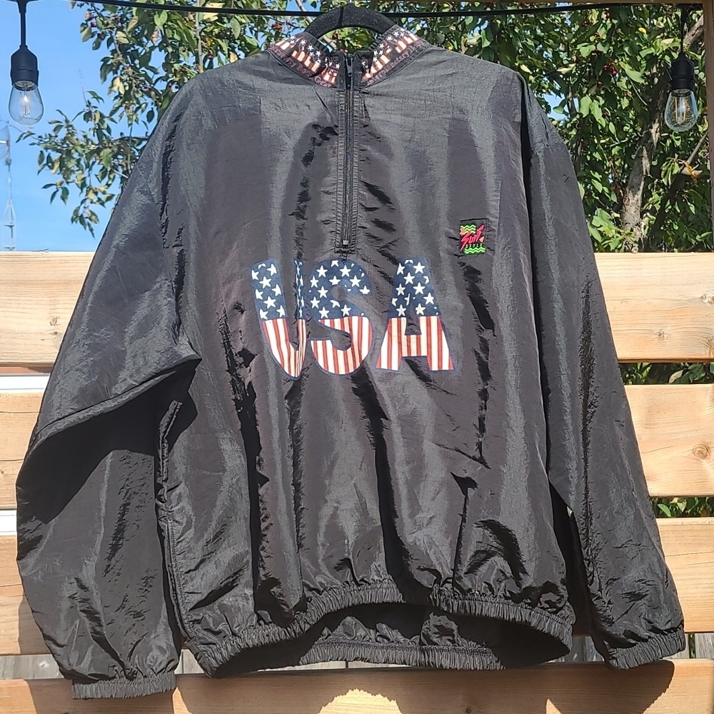 Vintage USA Surf Style black windbreaker
